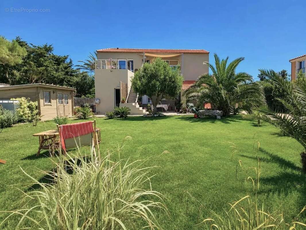 Maison à HYERES