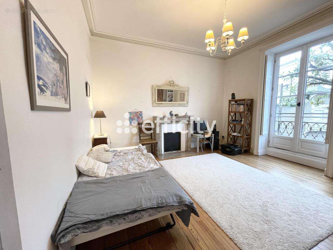 Maison 255 m² à Nantes  - photo 7