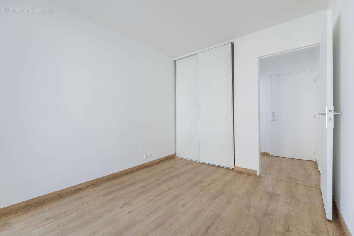 Appartement à LEVALLOIS-PERRET