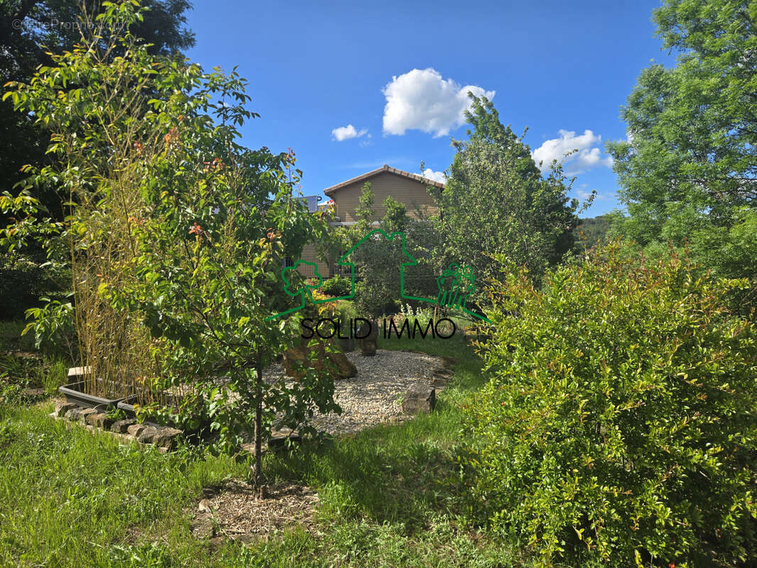 Maison à VINEZAC