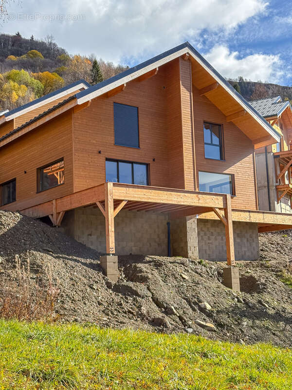 Maison à SAINT-FRANCOIS-LONGCHAMP