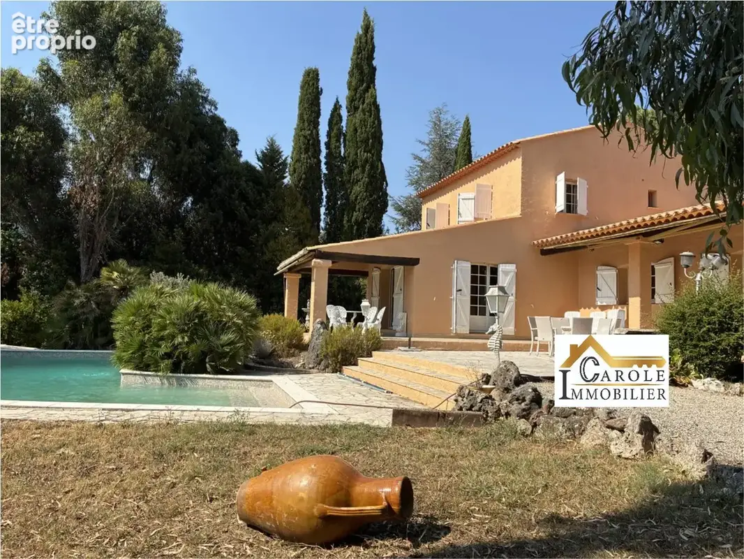 Maison à MANDELIEU-LA-NAPOULE