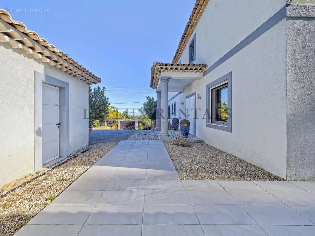 Maison à MOUGINS