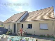 Maison à CONLIE