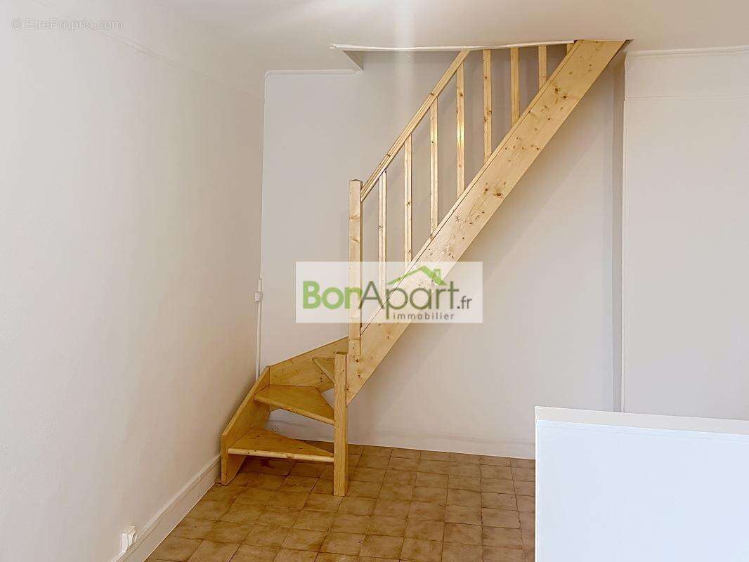 Appartement à LA COURNEUVE