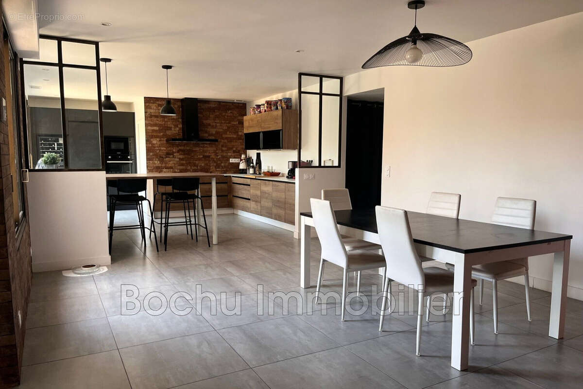 Maison à CASTELNAU-LE-LEZ