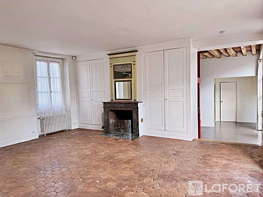 Maison à FONTAINEBLEAU