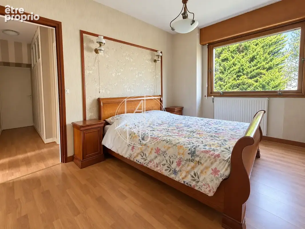 Maison individuelle avec jardin, garage et stationnement privatif - photo 9