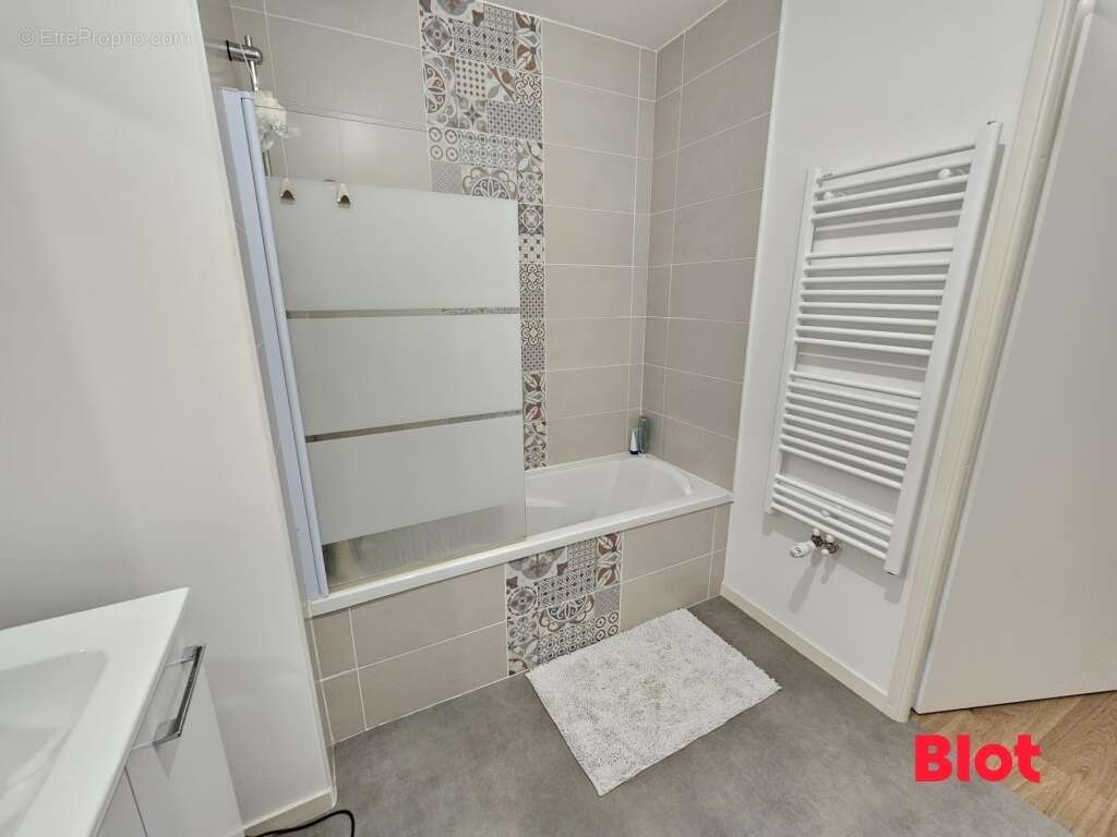 Appartement à FOUGERES