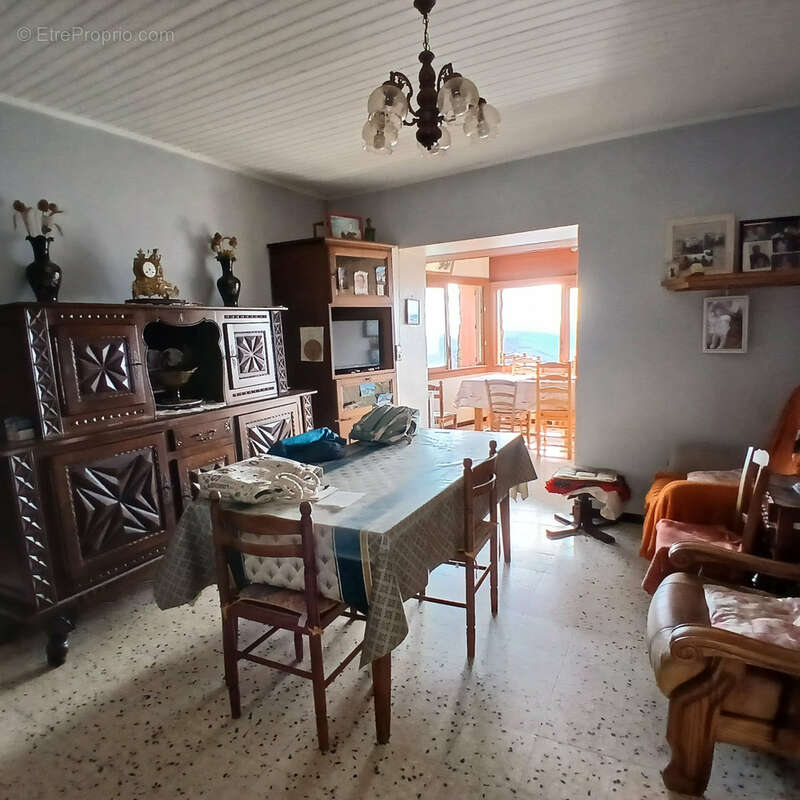 Maison à SUMENE