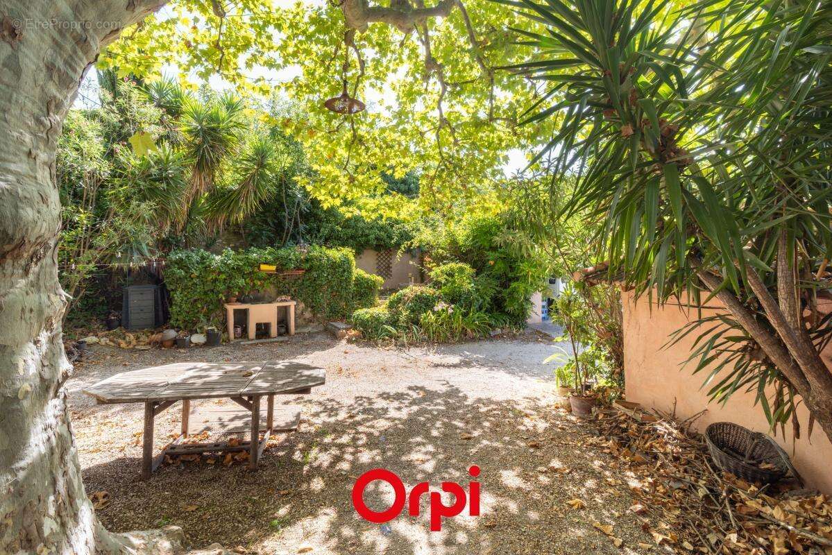 Maison à MARSEILLE-11E