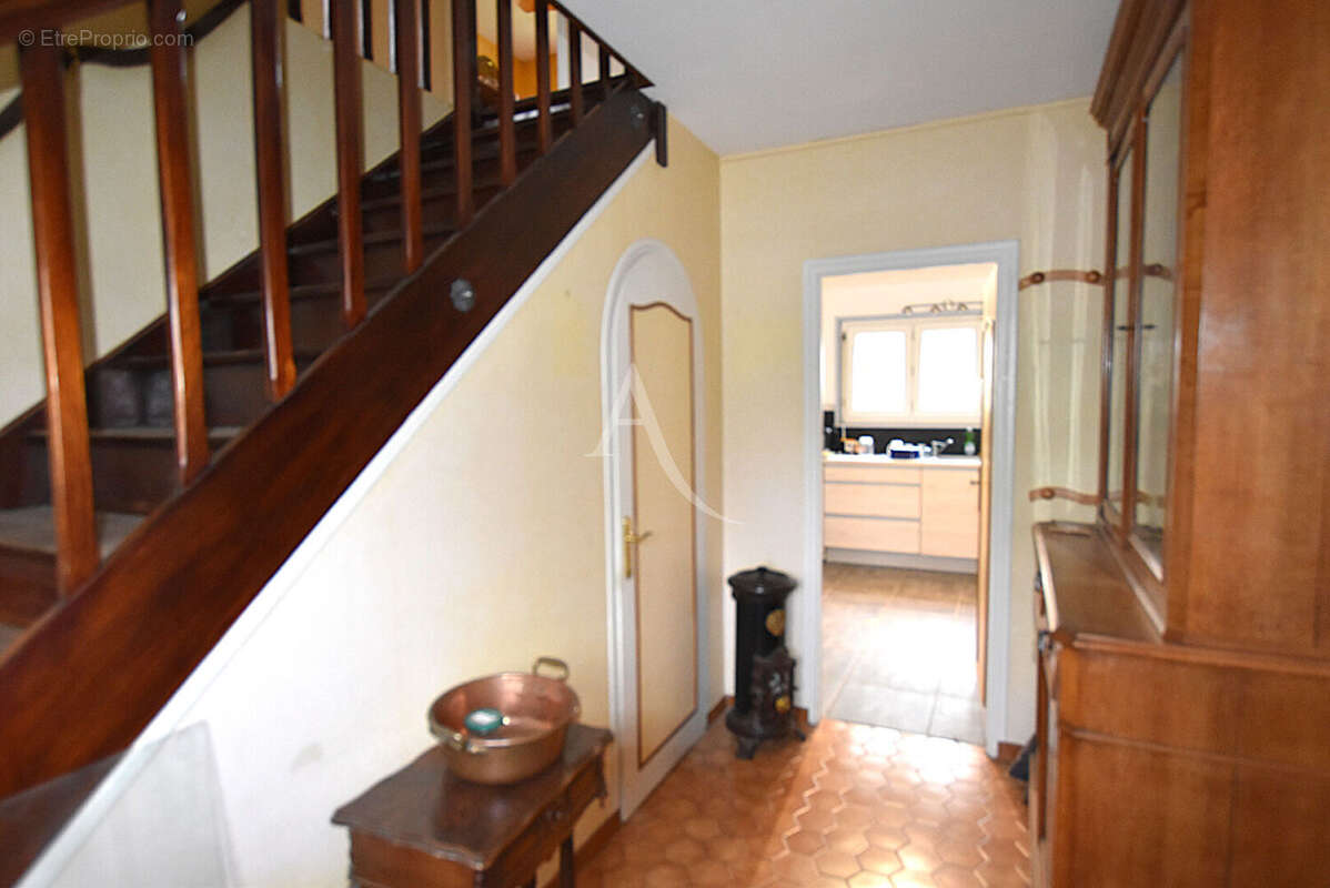 Maison à COMBS-LA-VILLE