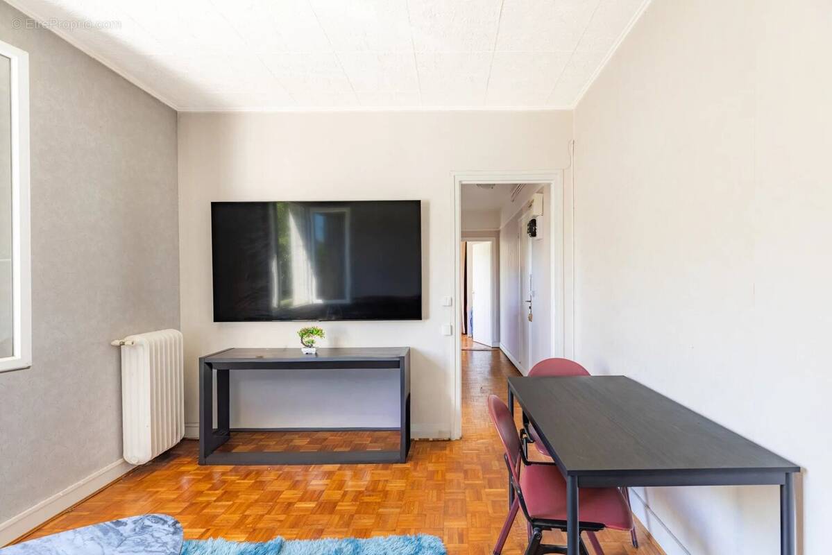 Appartement à MAISONS-ALFORT