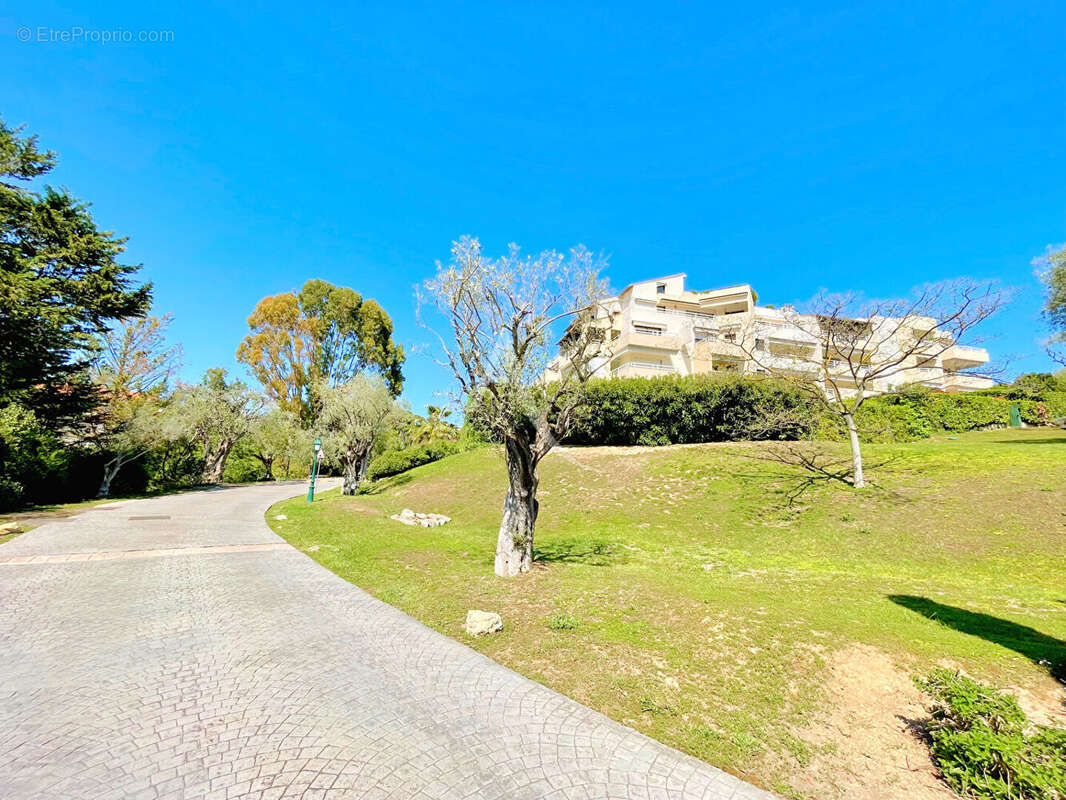 Exclusivité  4P en rez-de-jardin  Résidence d'exception - photo 17