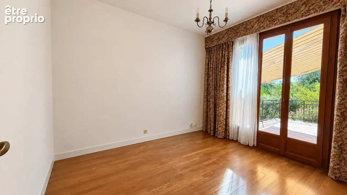 Maison individuelle 4 chambres, beau jardin et potentiel d’évolution - photo 4