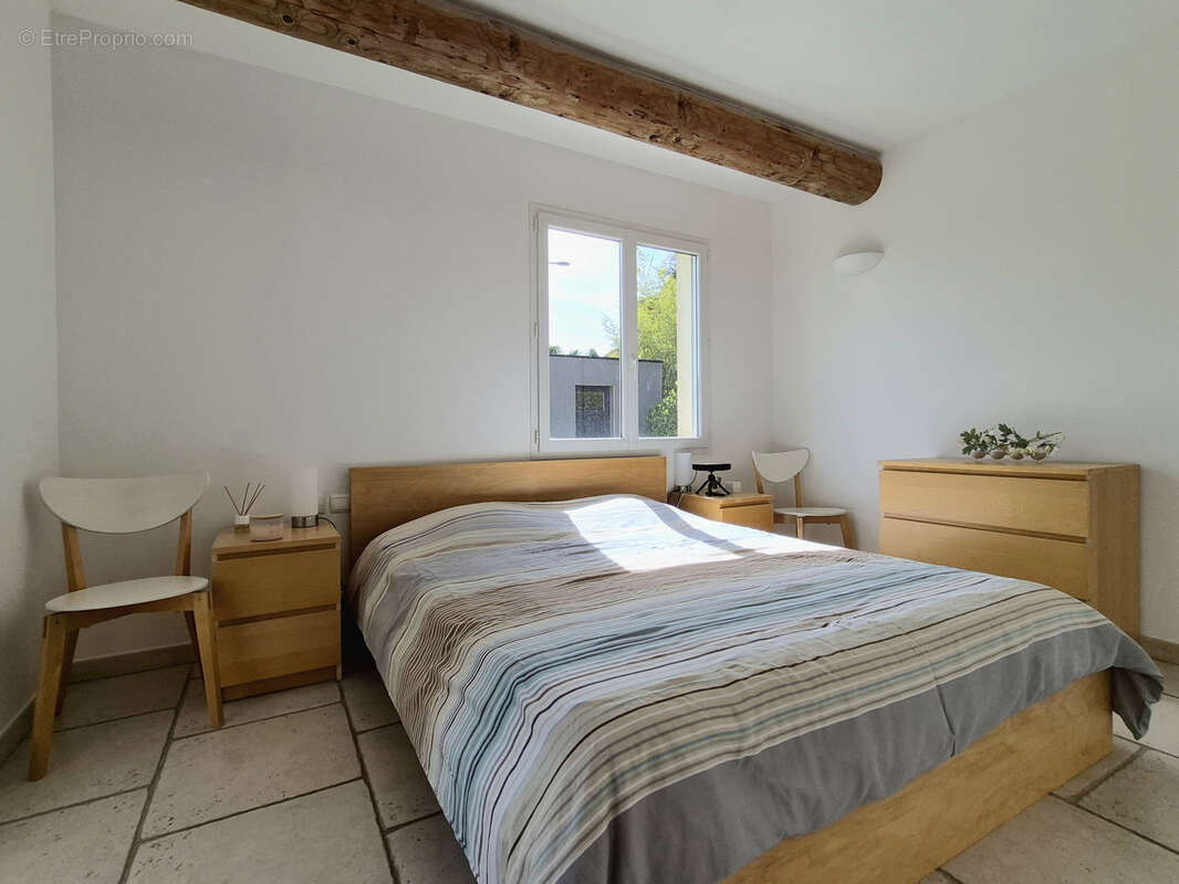 Maison à MORIERES-LES-AVIGNON