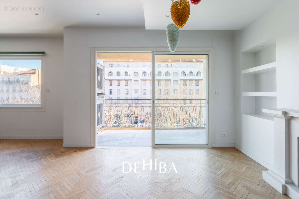 Appartement à MARSEILLE-8E
