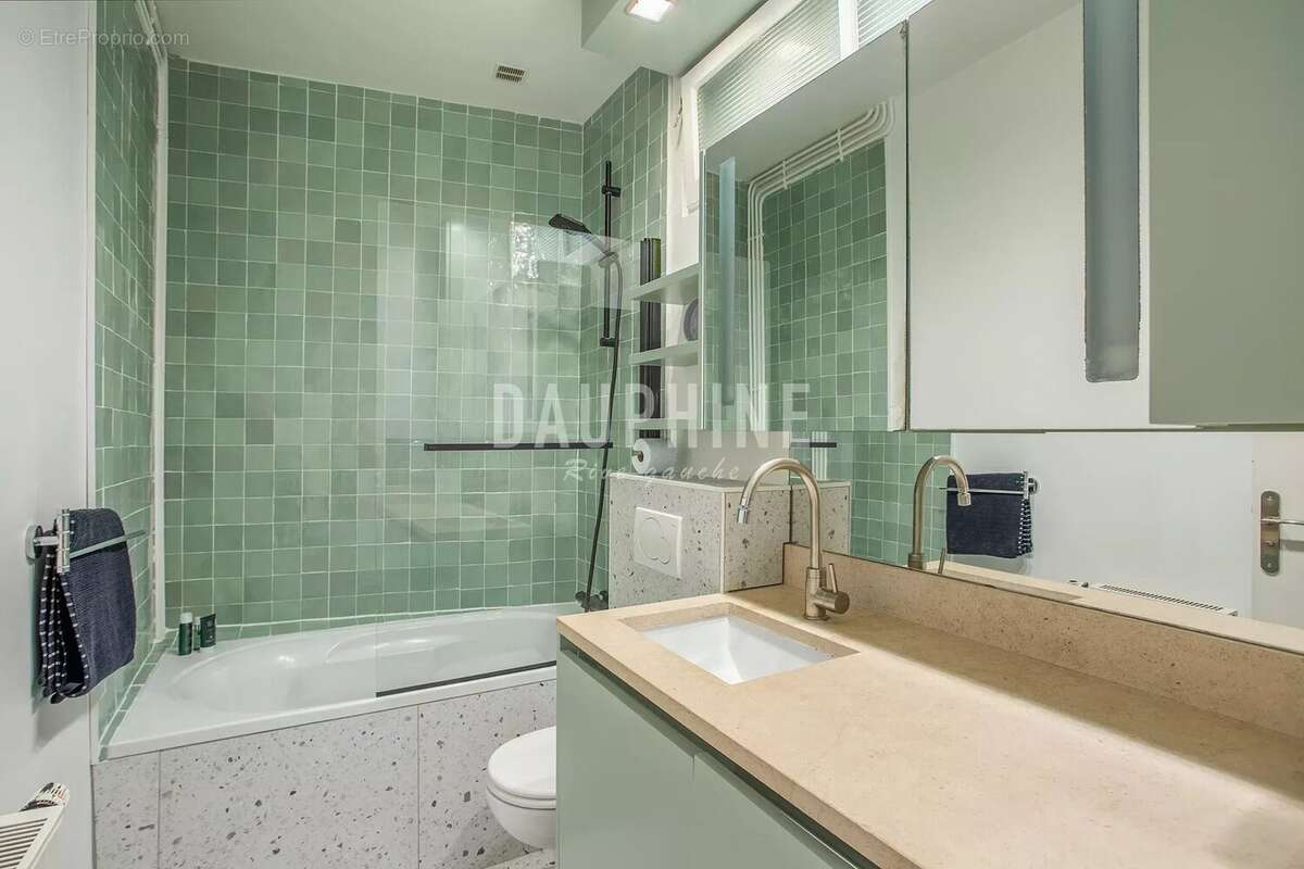 Appartement à PARIS-19E