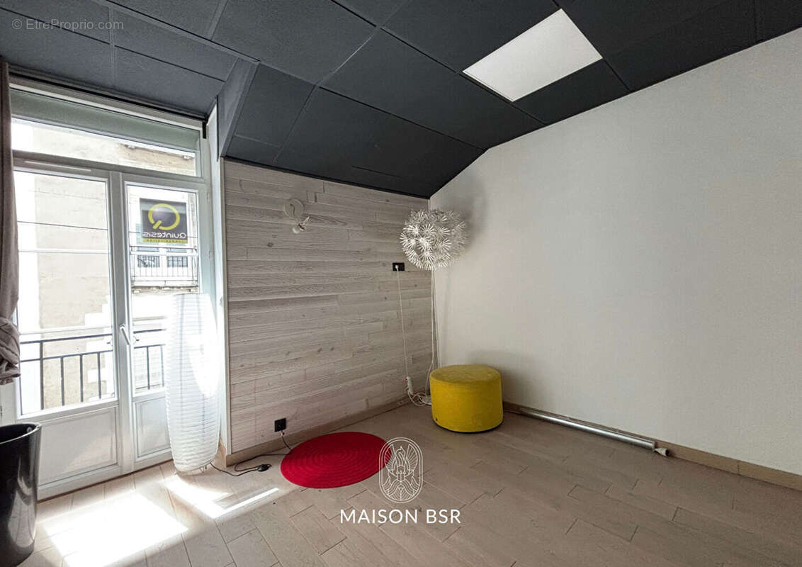 Local commercial + bureau en duplex - Hyper centre Graslin - photo 6