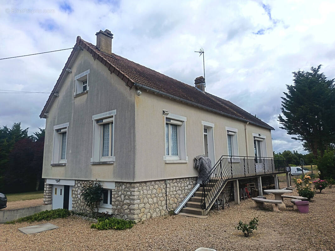 Maison à SELLES-SUR-CHER