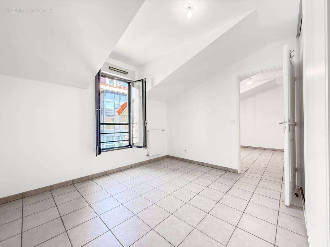 A vendre Nice Libération 3 pièces 55 m² dernier étage - photo 5