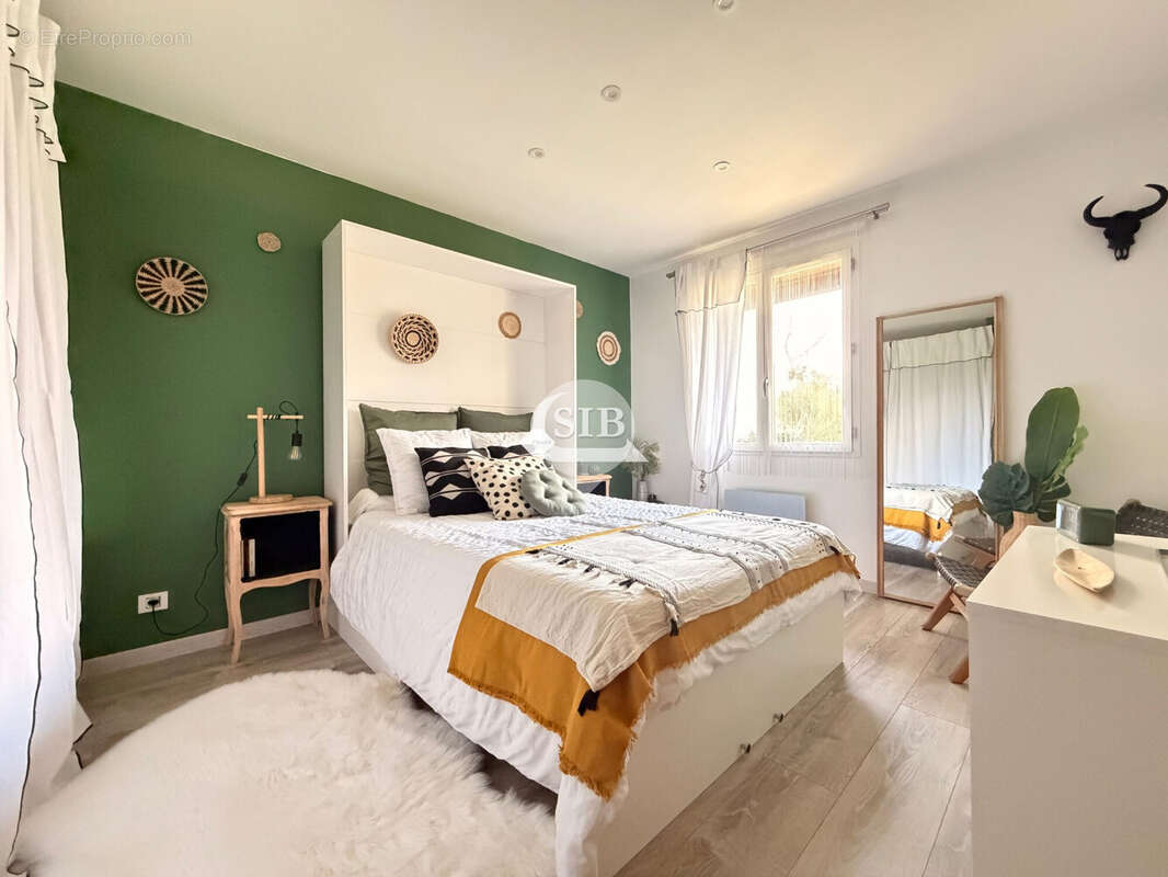 Maison à LA VILLE-DU-BOIS