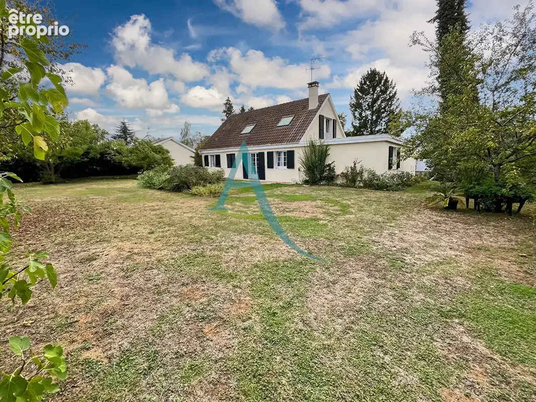 Photo Maison à Mennecy au prix de 399 000€