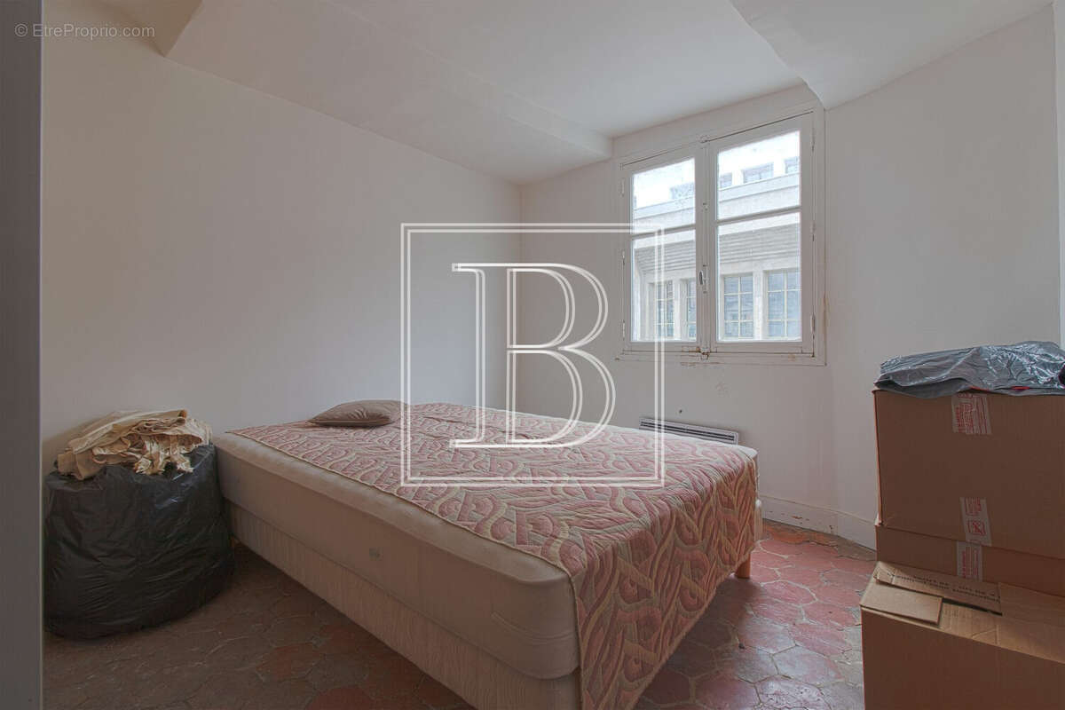 Appartement à PARIS-3E