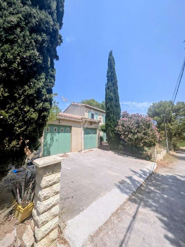 Exclusivite fabrezan proche du centre avec jardin et garages - photo 15