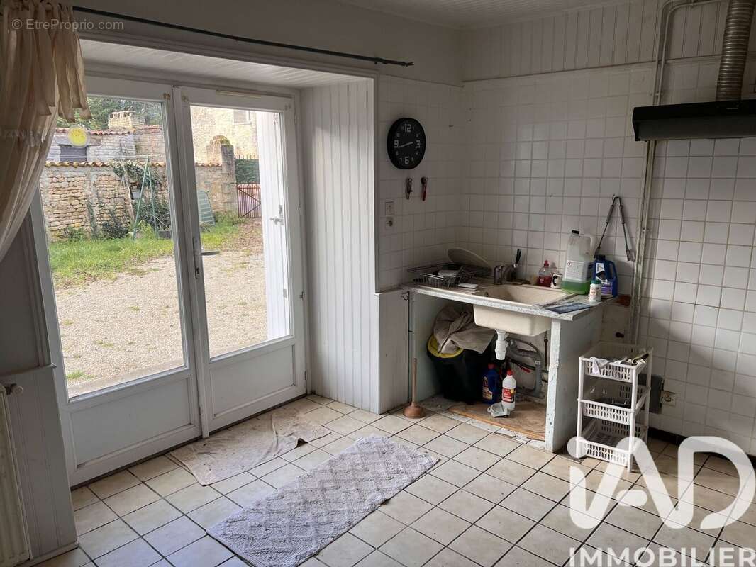 Photo 2 - Maison à SALLES-DE-VILLEFAGNAN