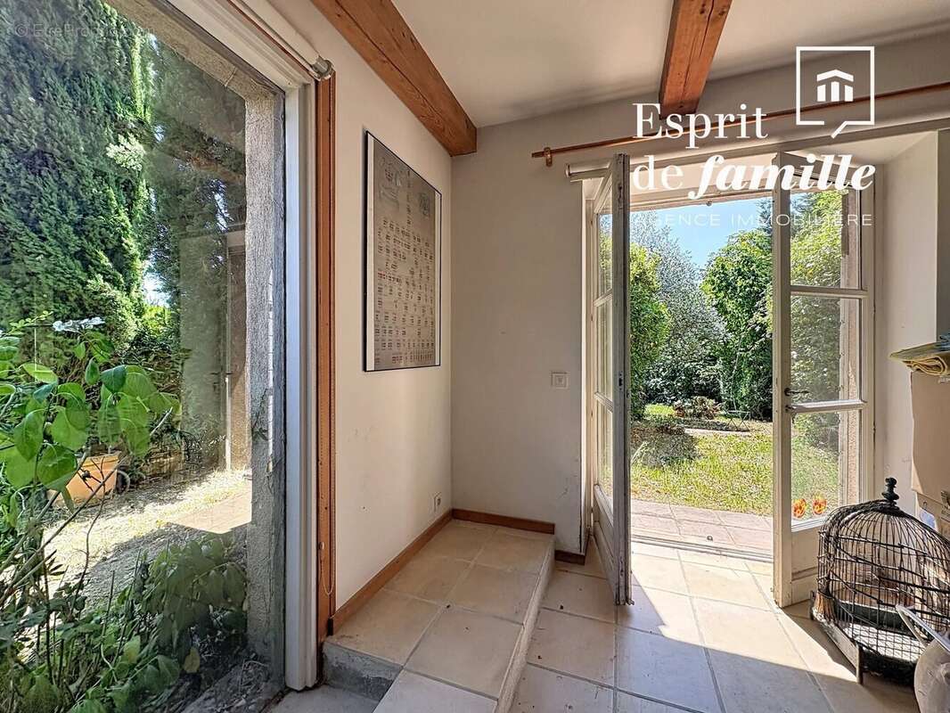 Maison à LENTILLY