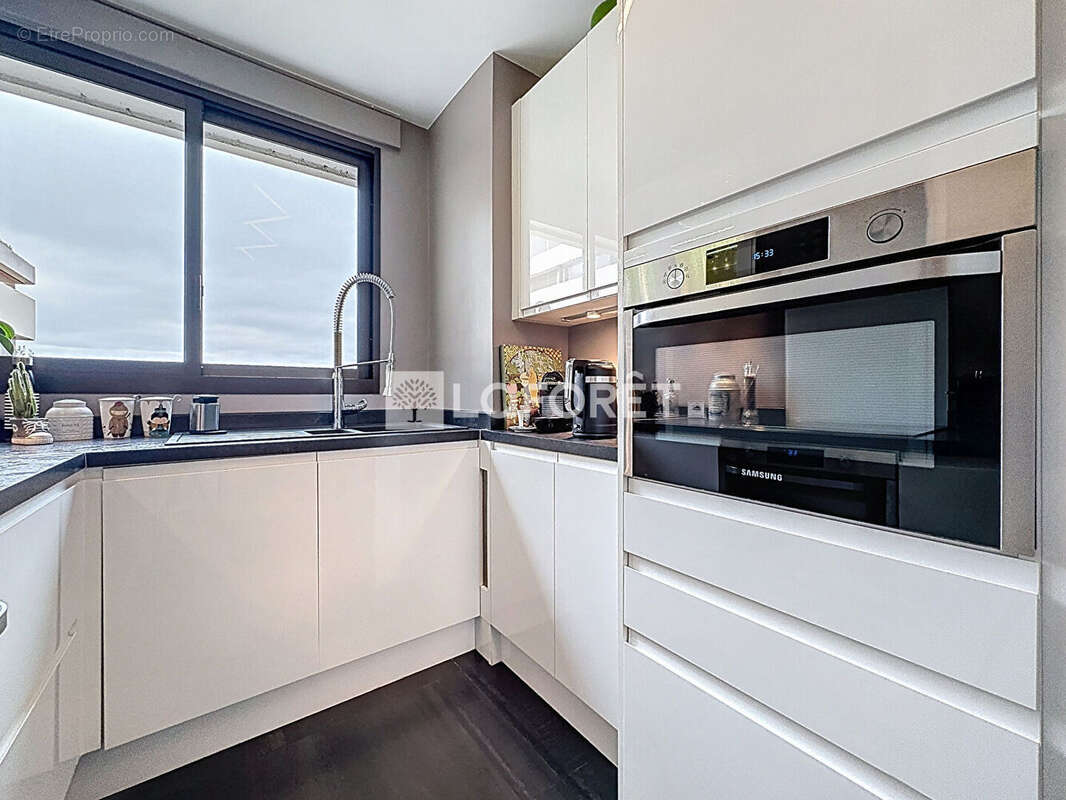 Appartement à SURESNES