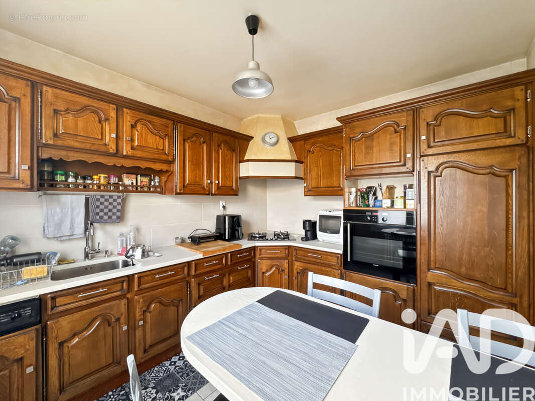 Photo 7 - Maison à LINAS