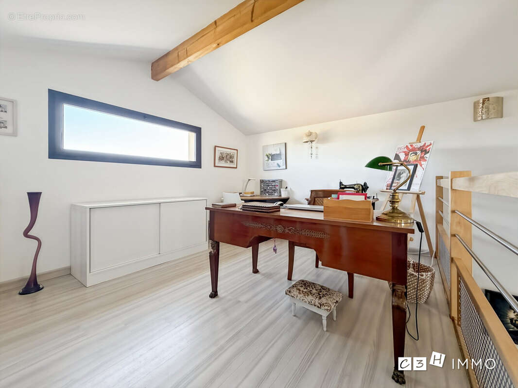 Maison 190 m² à Mauzac  - photo 9