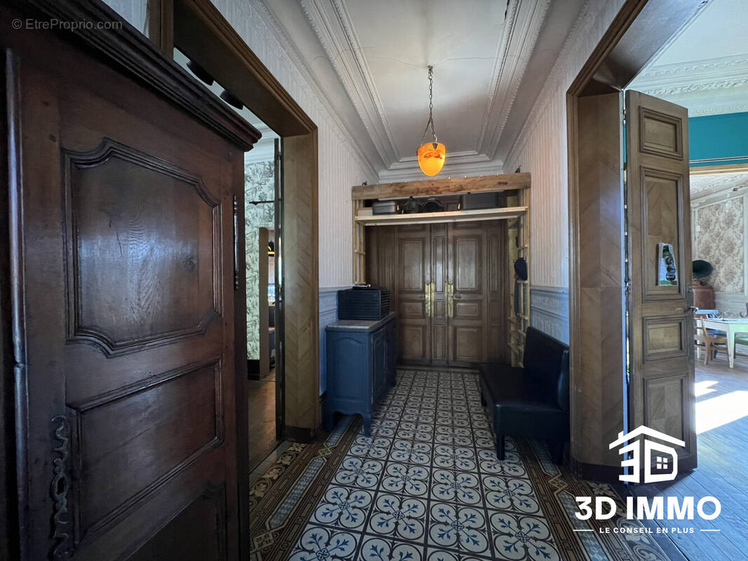 Maison à AVESNES-SUR-HELPE