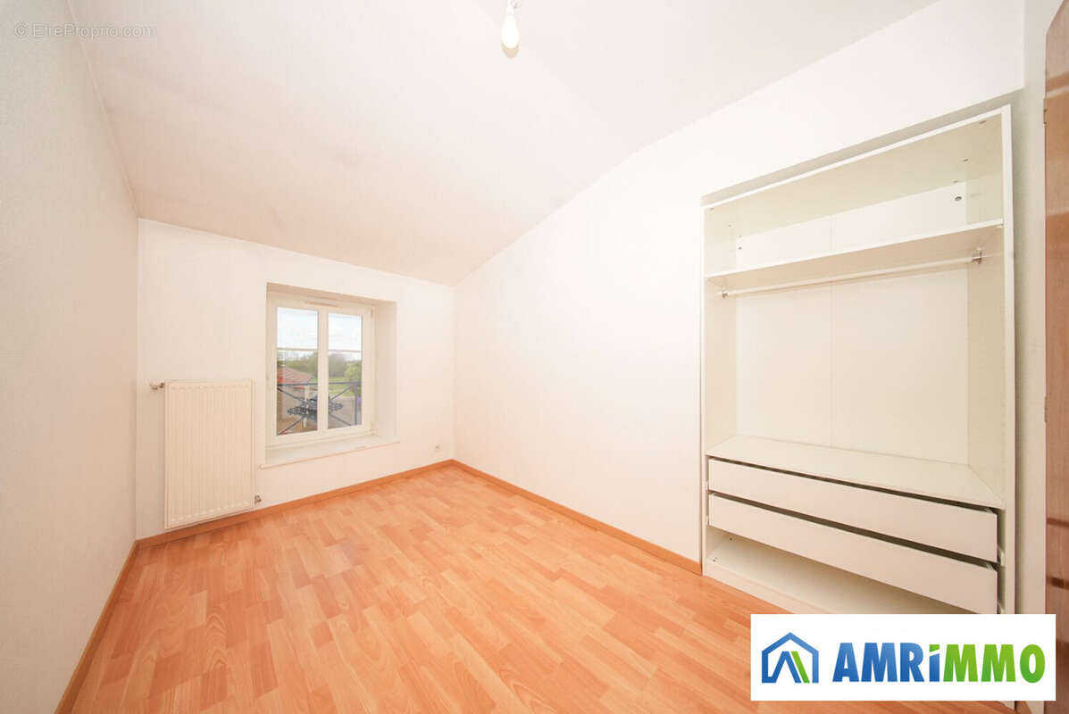 Appartement à VILLERS-LA-MONTAGNE