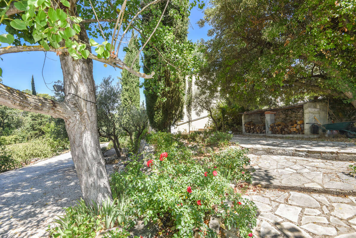 Maison à LORGUES