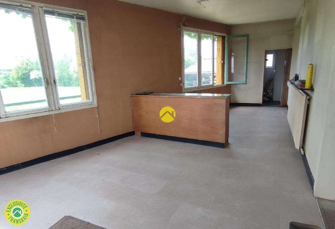 Grand garage! - photo 6
