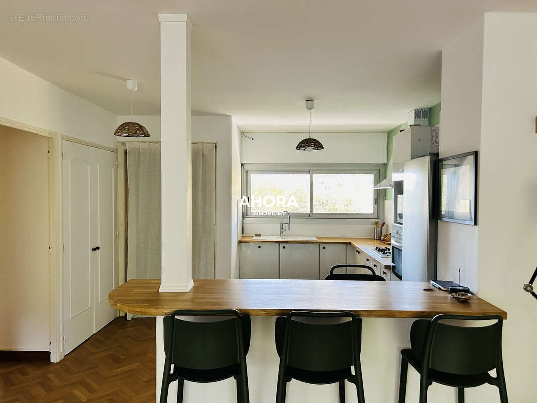 Appartement à MARSEILLE-9E