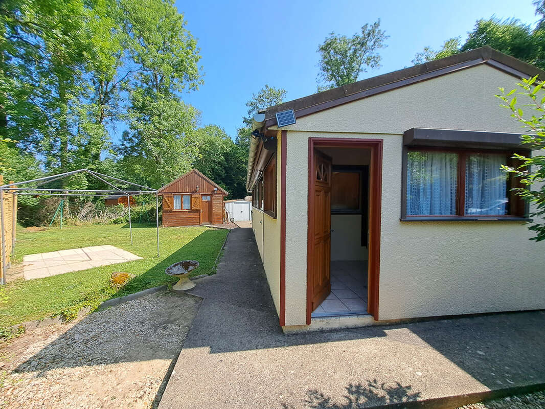 Maison à EGRISELLES-LE-BOCAGE