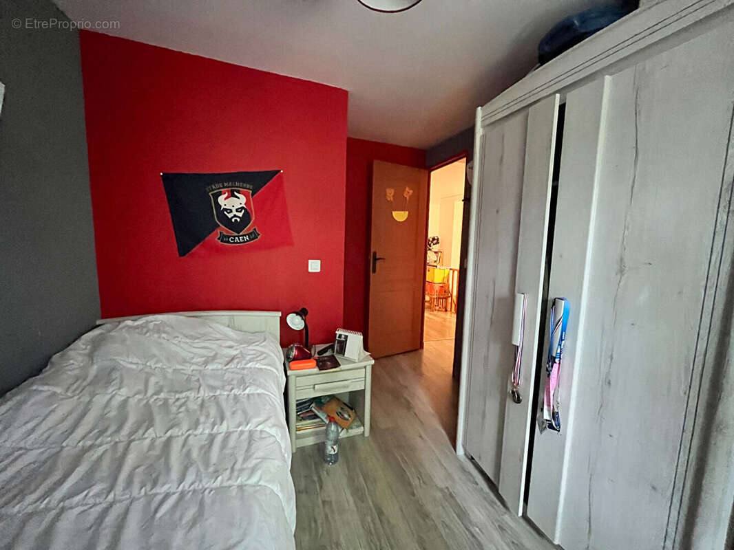 Maison à ARGENCES