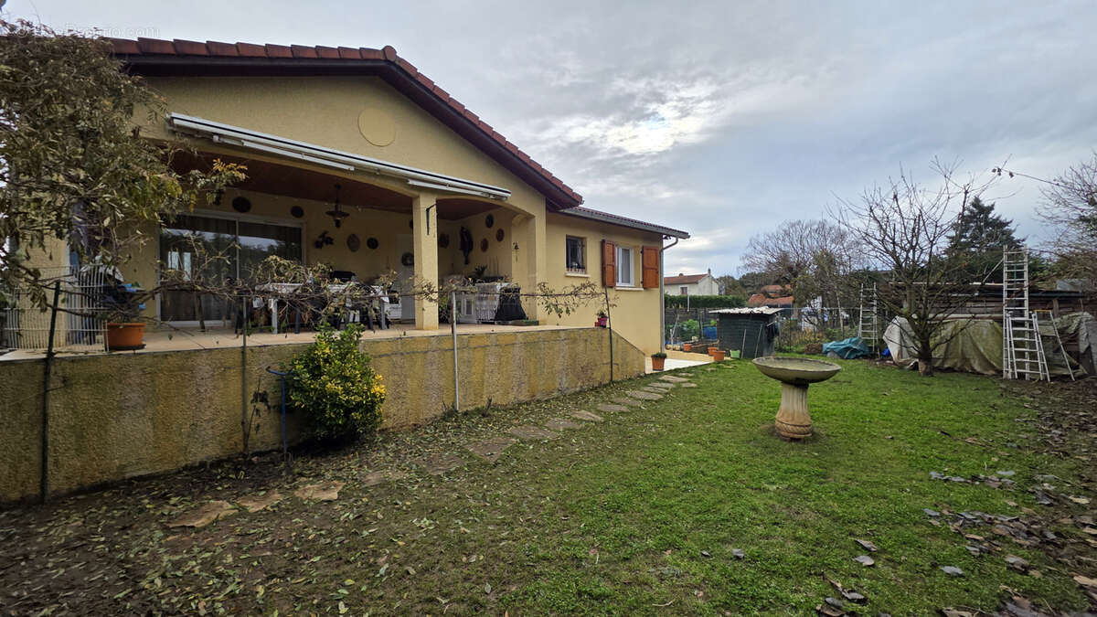 Maison à CHARVIEU-CHAVAGNEUX