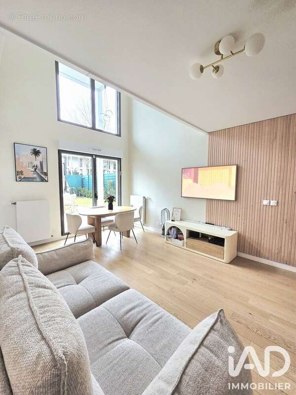 Photo 2 - Appartement à RUEIL-MALMAISON