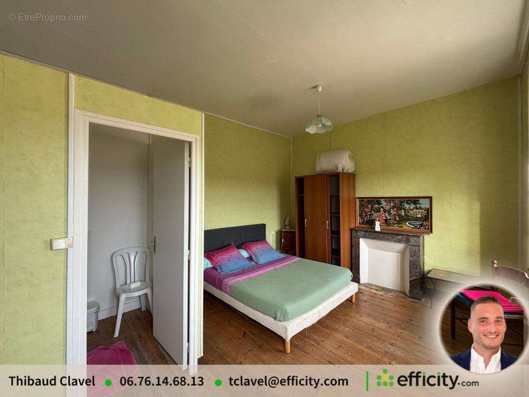 Maison 416 m² à Saint-Cybardeaux  - photo 8