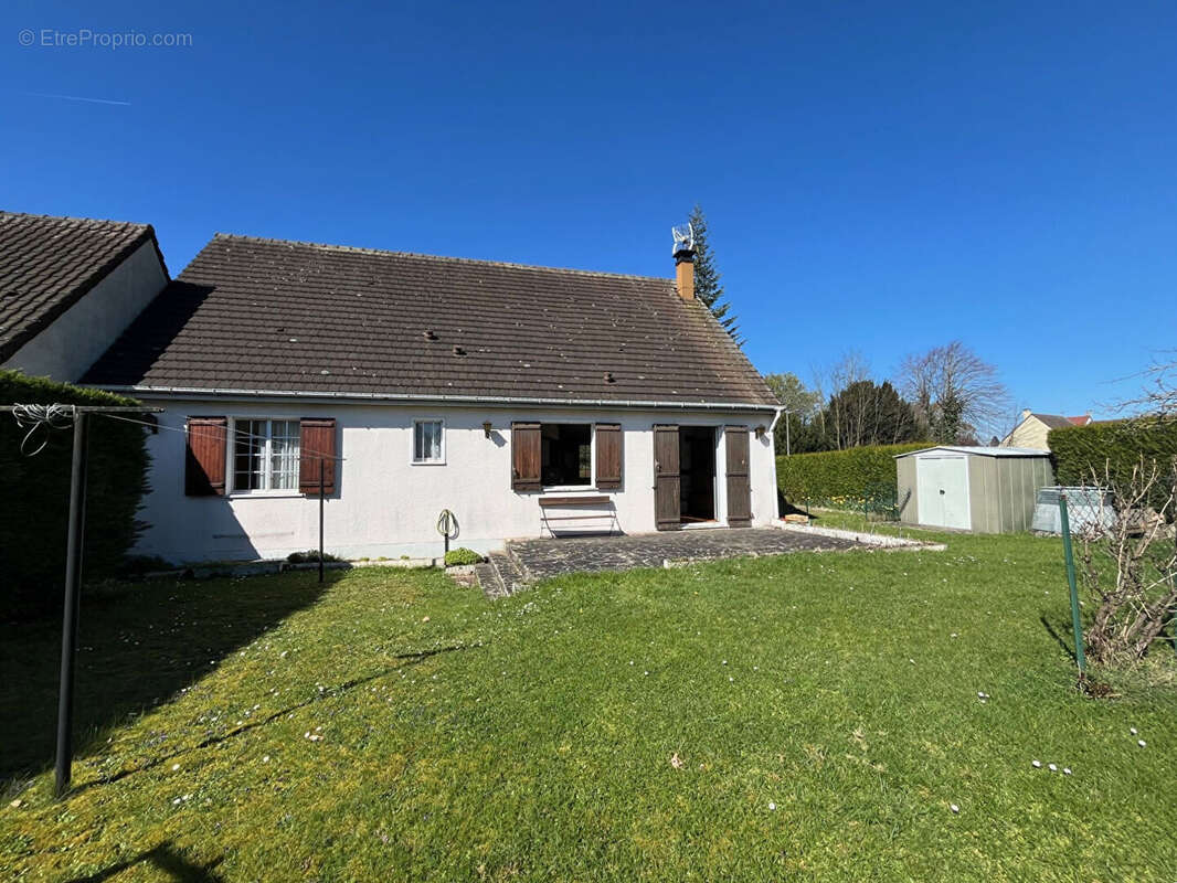 Maison à LE MESNIL-EN-THELLE