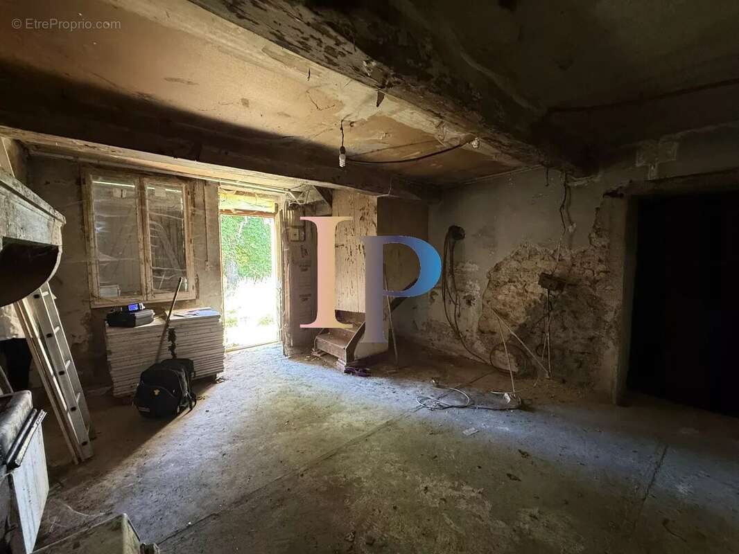Maison à LA CHAPELLE-SOUS-DUN
