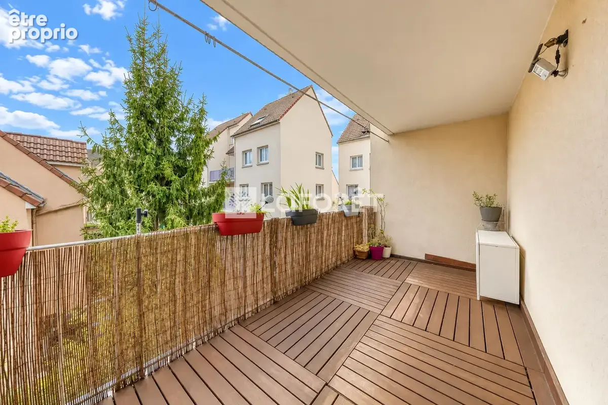 Appartement Emerainville 4 pièce(s) 87.14m² - photo 6