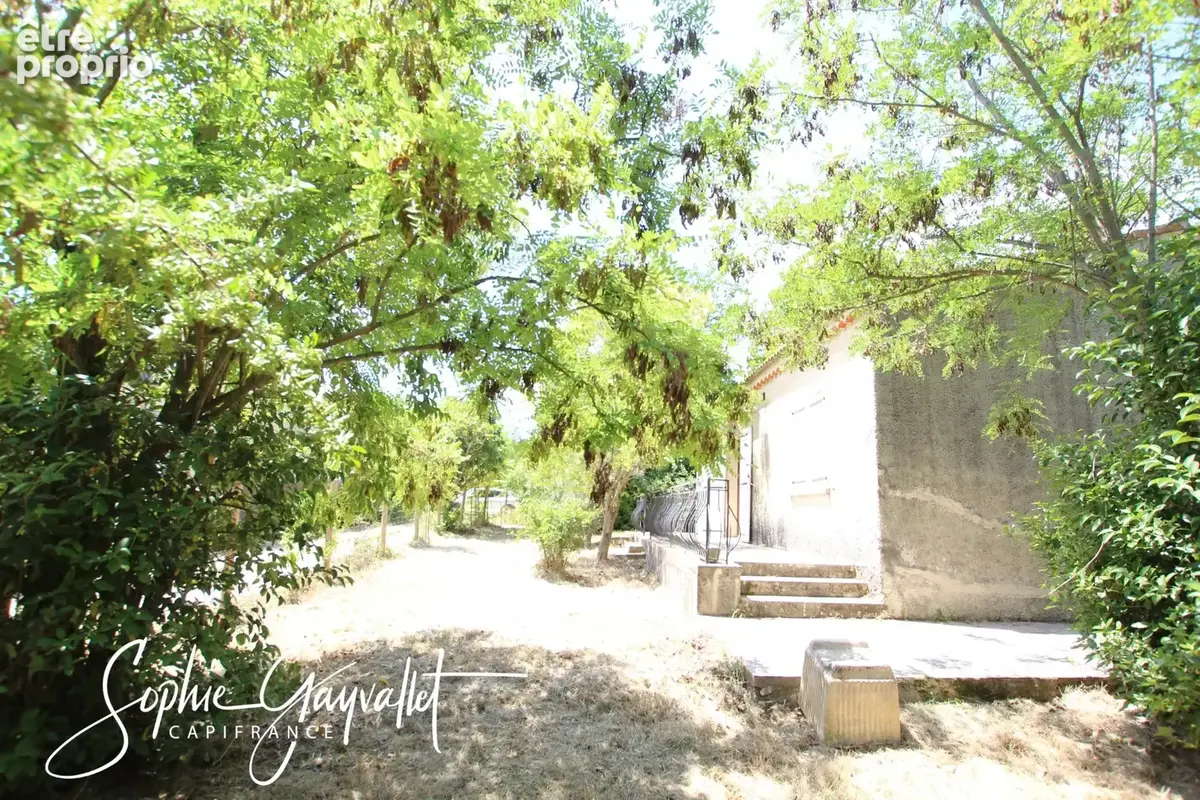 Velaux – magnifique terrain constructible libre constructeur - photo 2