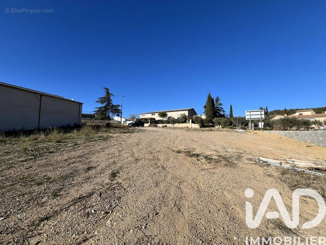 Photo 1 - Terrain à BIZE-MINERVOIS