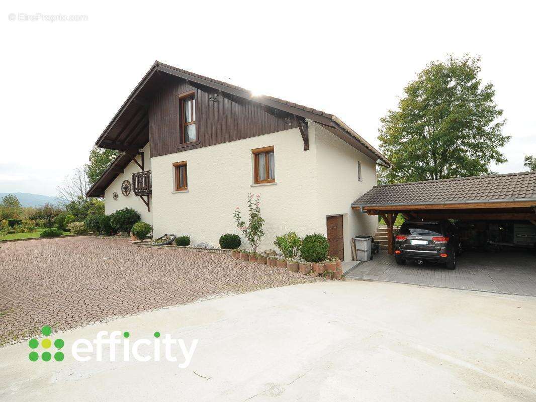 Maison à MACHILLY